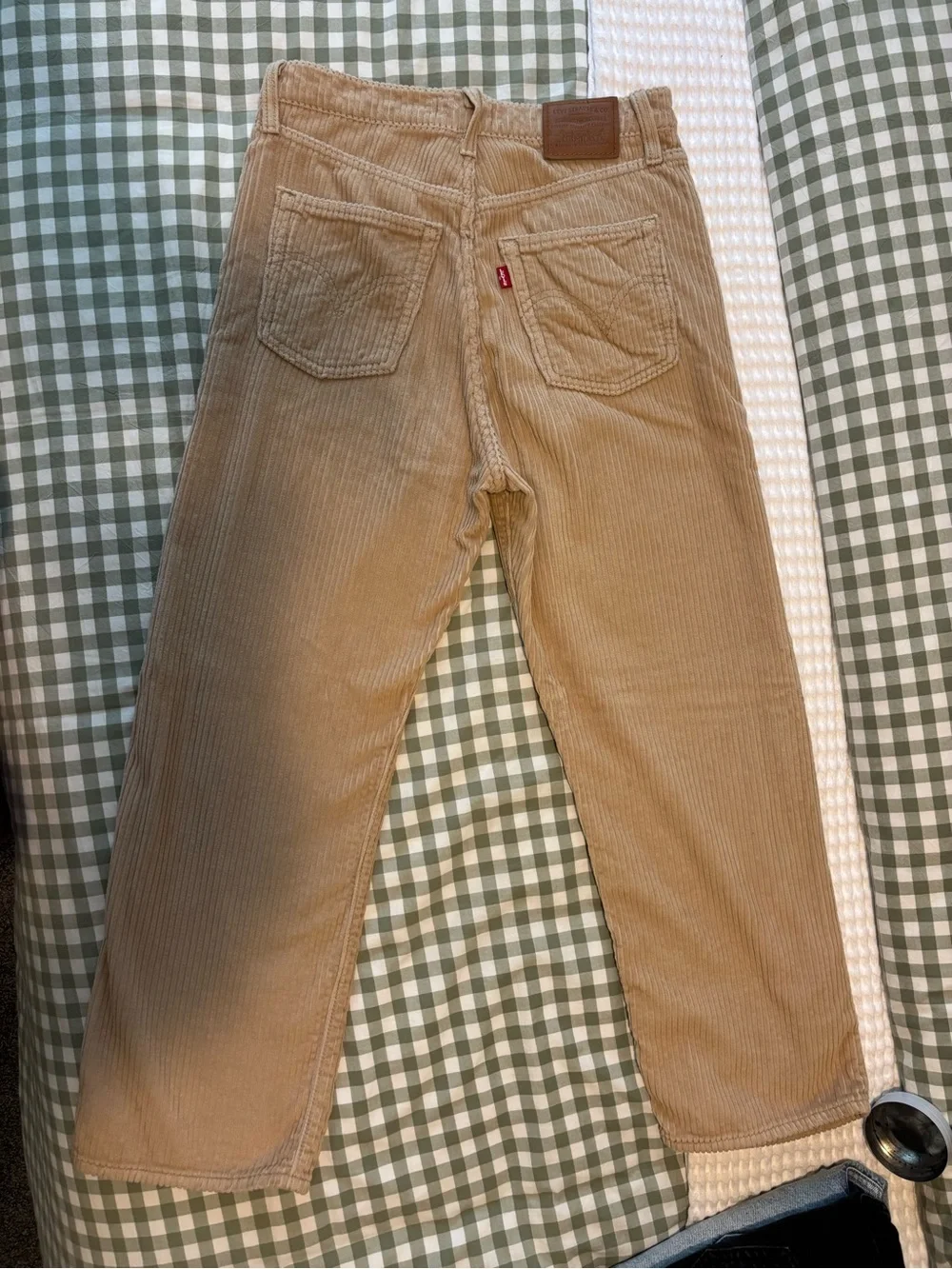 Levi's Ribcage Straight Ankle Corduroy Jeans in Granola